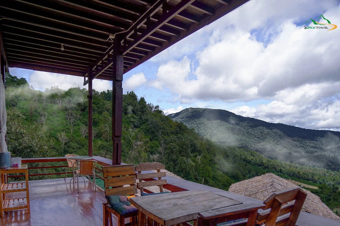 XPAXTravel-HubkhaosawanHomestay-Chiangmai-Homestay-ห้องพักเชียงใหม่อ่างน้ำชมวิว ที่ หุบเขาสวรรค์ โฮมสเตย์ เชียงใหม่ | Outdoor bathtub at Hub khao sa wan Homestay Chiang Mai - ฟินกับการแช่น้ำท่ามกลางภูเขา | relaxing soak with mountain view